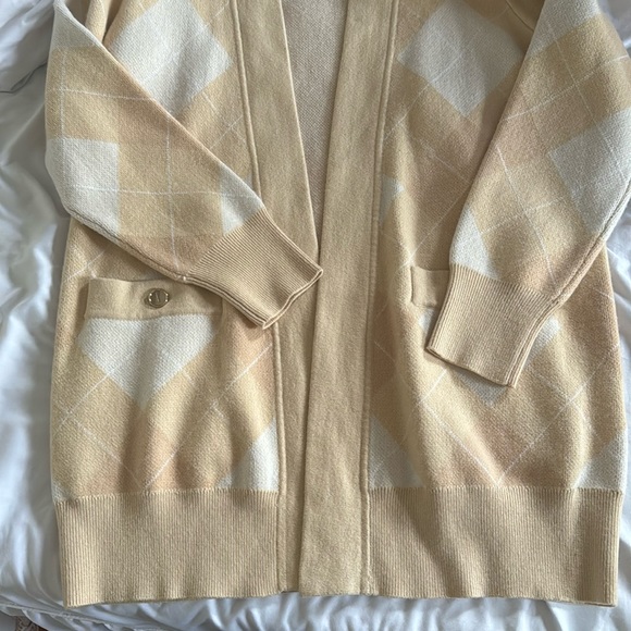 New Sandro Glenda Plaid Wool Cashmere
Cardigan Ecru Diamond Argyle Knit - Picture 13 of 16